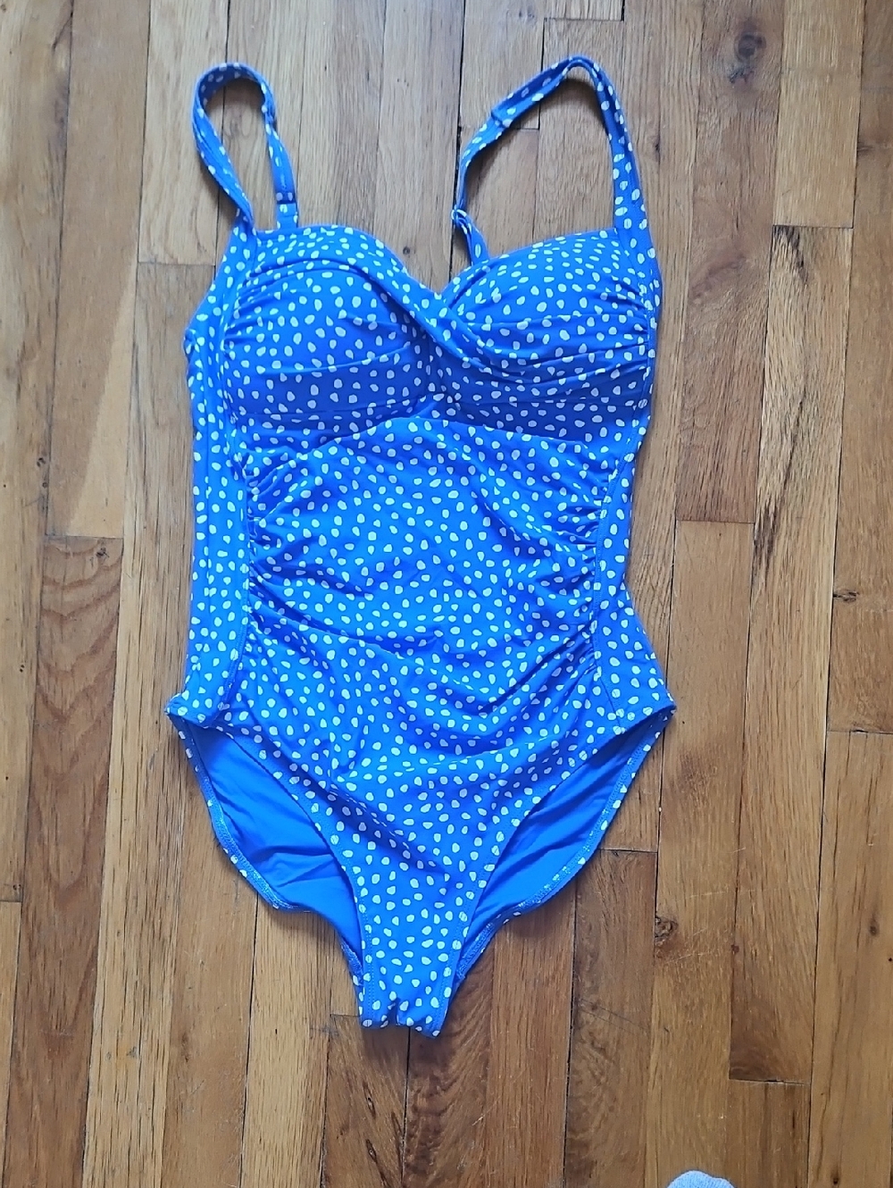 0NWOT  Nip Tucj  Blue Polka Dot One-Piece Swimsuit with Ruched Front